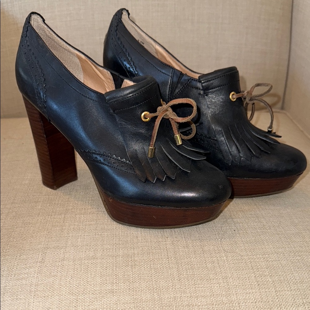 Sperry Women's Black Leather Tassel Heels